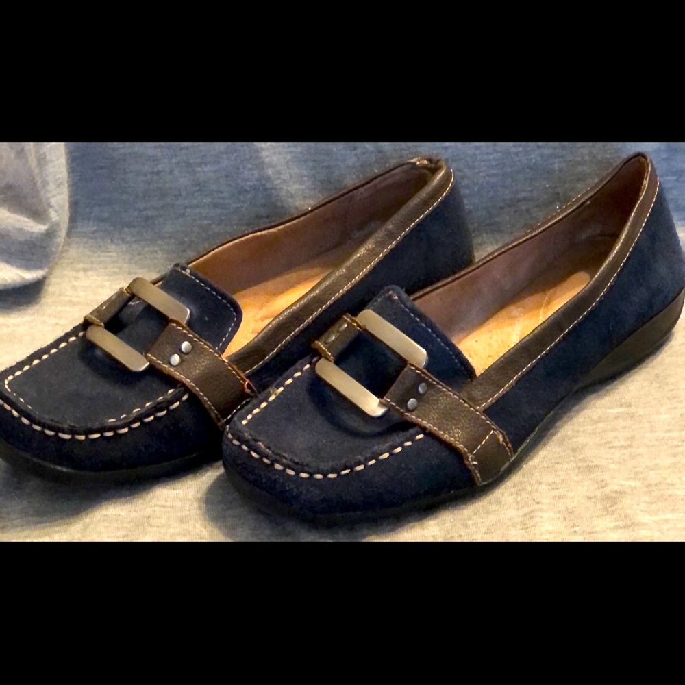 Naturalizer Flats
